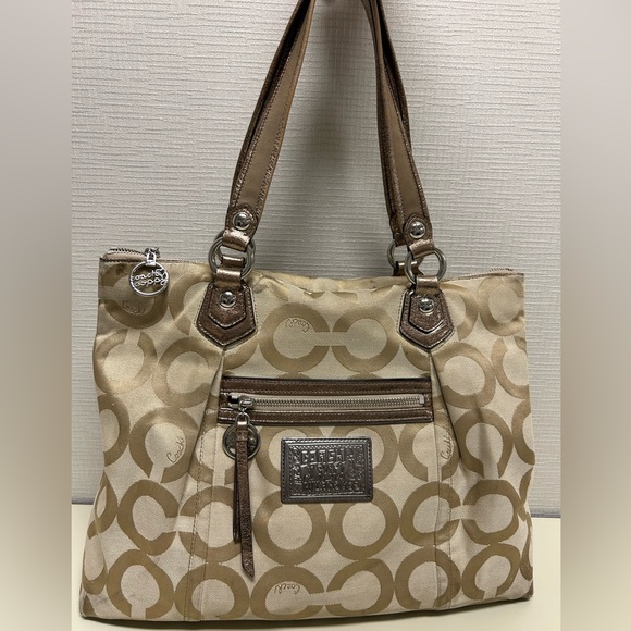 Handbags - COACH POPPY EUC